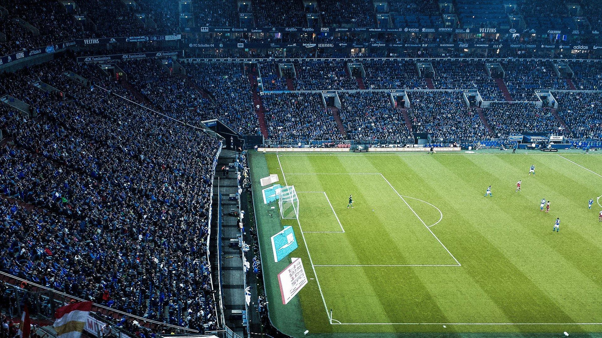 【夜读】2亿齐飞 4亿妄为